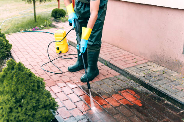 Why Choose Our Certified Pressure Washing Experts for Your Project Needs in Avondale, LA?